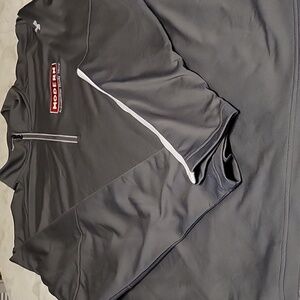 Pull over Hurley jacket